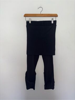 Lululemon | Black Skirt with Leggings